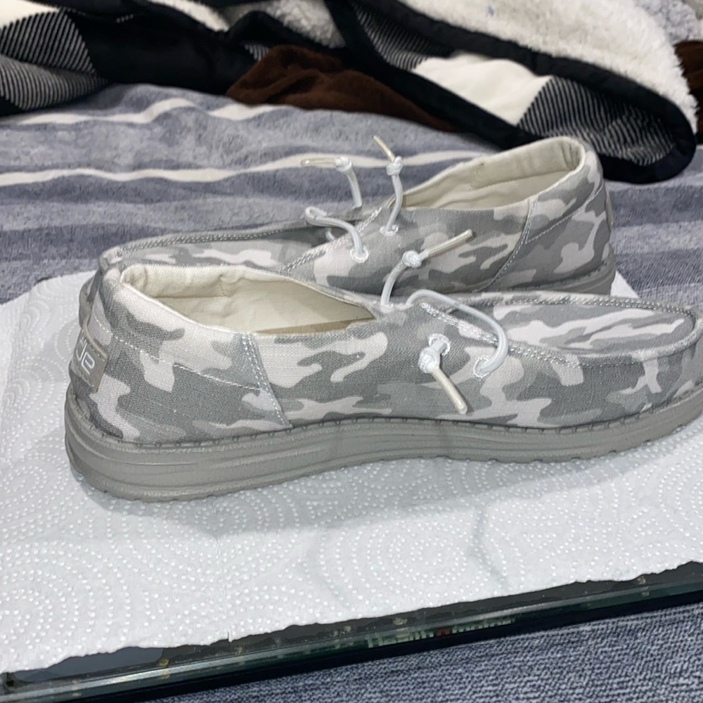 Hey Dude Shoes (Wendy Funk Cloud Camo)